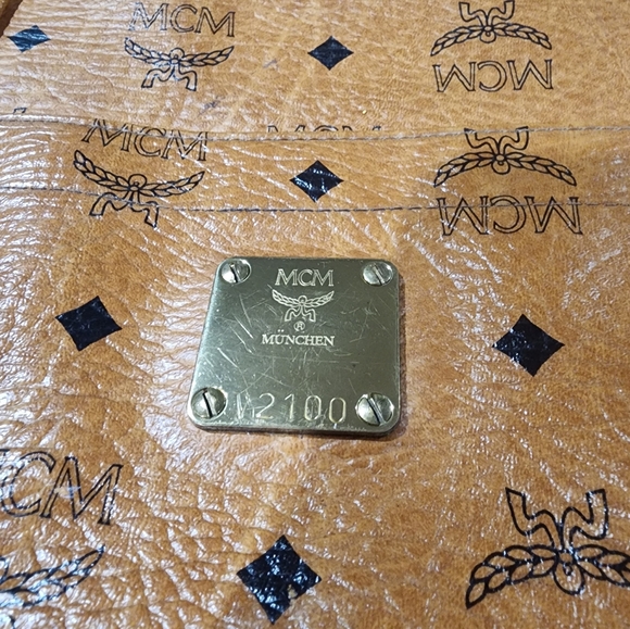 MCM Leather Tote Bag Shoulder Bag Purse - Picture 6 of 7